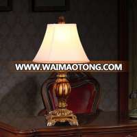 Factory direct sales cheap high quality hotel bedside resin table lamp